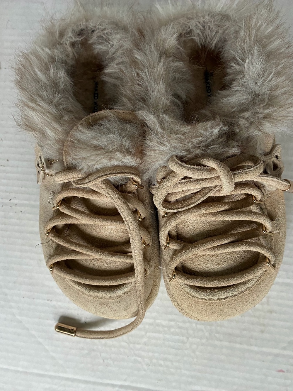 Naked Wolfe Harlow Shearling Mules preowned. Size 7 retail $250.00 - Picture 12 of 13